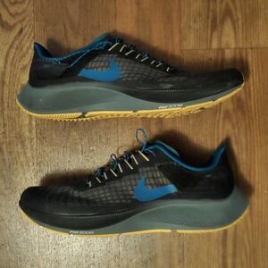 Vintage Men's NIKE Air Zoom Pegusas 37 Sz 11.5 Running Shoes EUC